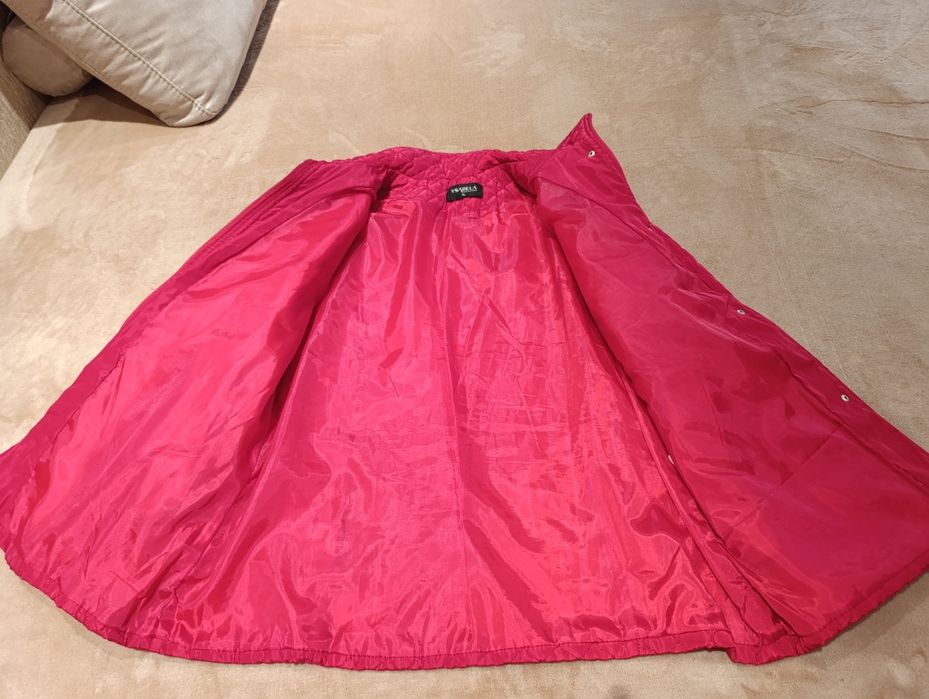 Дамско червено яке