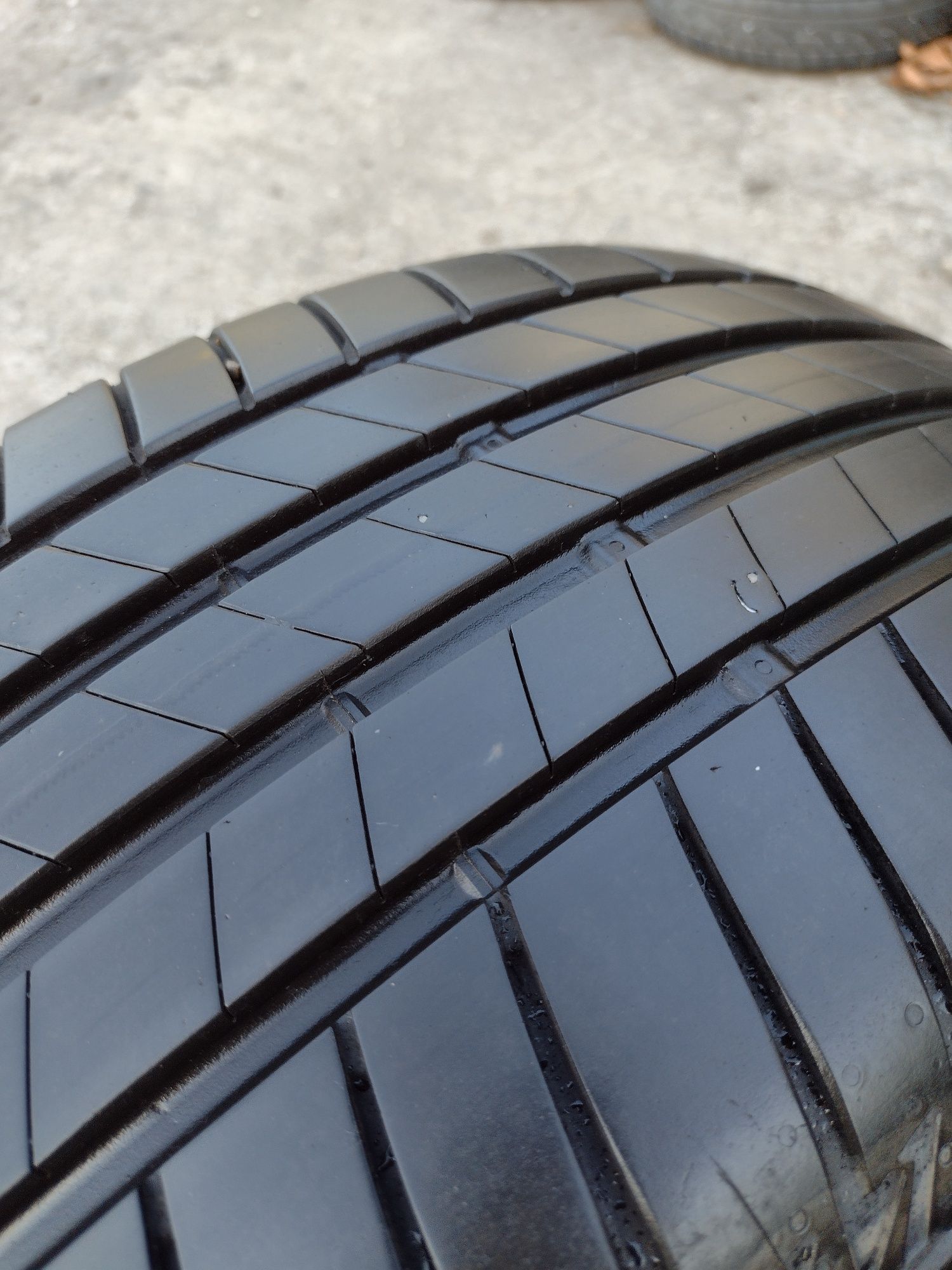 Перфектни 2бр.235/50/18 Bridgestone T005 dot1819