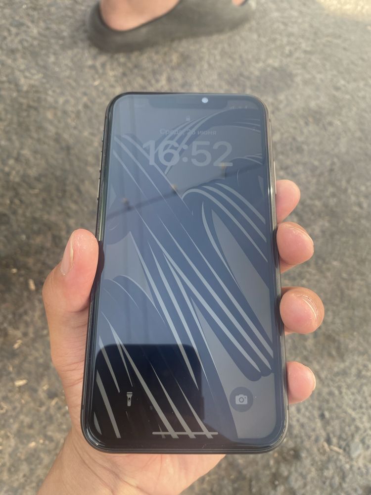 iPhone 11 black 11