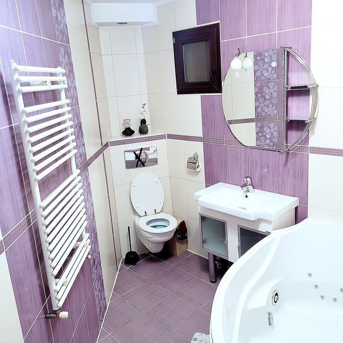 Cazare muncitori și turiști Brașov 3 dormitoare, 3 băi,living