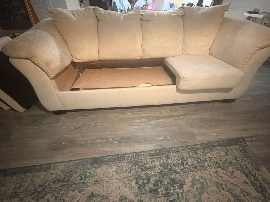 Vand canapea extensibila -Mobexpert - 1500 lei