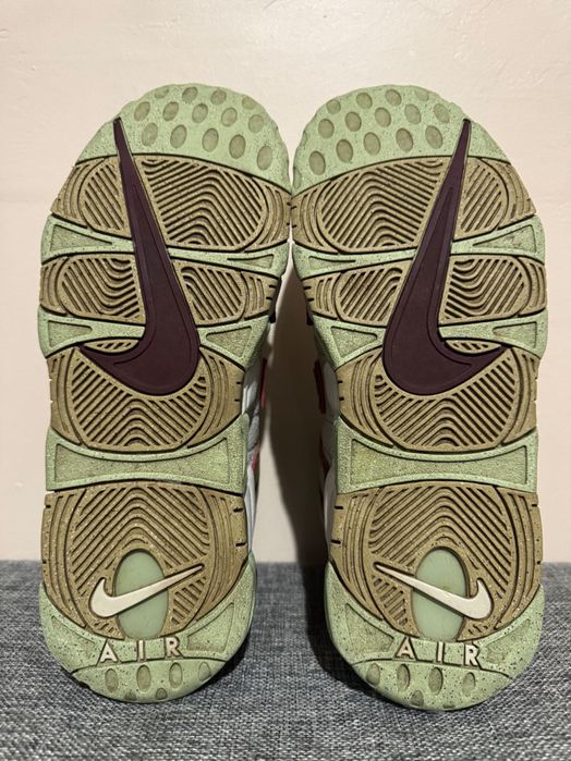 Nike Air More Uptempo.