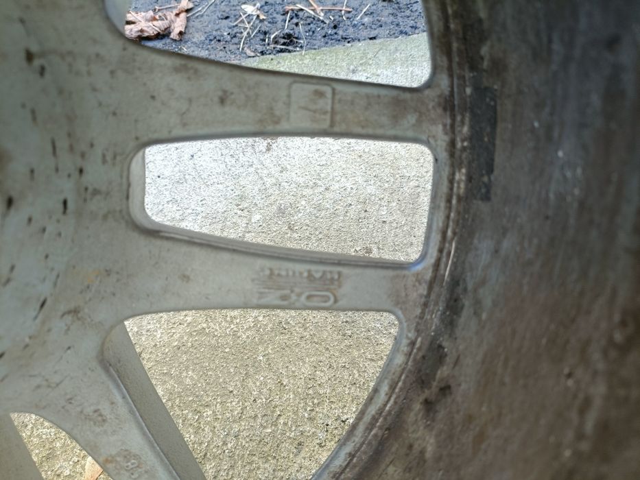 Jante modulare Oz Racing F1 18" 4x108 8j plus Anvelope 205/40/r18