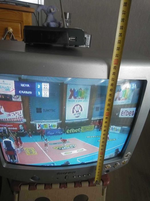Малък телевизор в много добро състояние