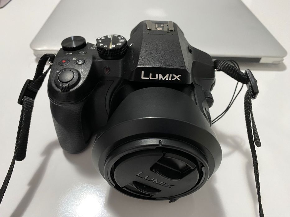 Aparat fotografiat Panasonic DMC-FZ300