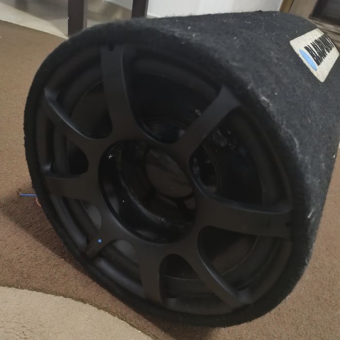 Vând tun de bass Blaupunkt