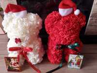 Мечета от рози бяло и червено коледно перфектния подарък за всеки.