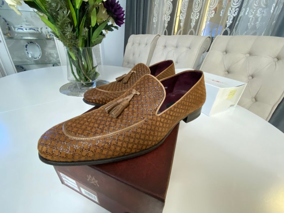 Pantofi Barbat din piele cu design modern