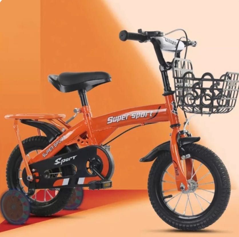 Детски велосипед с противоплъзгащи се гуми и светещи помощни колела