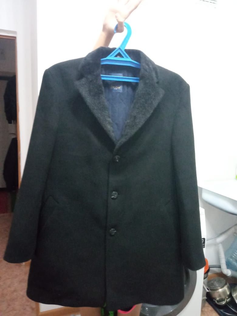Продам мужское пальто