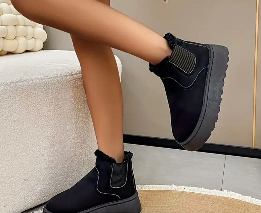 Ghete dama negre cu blana