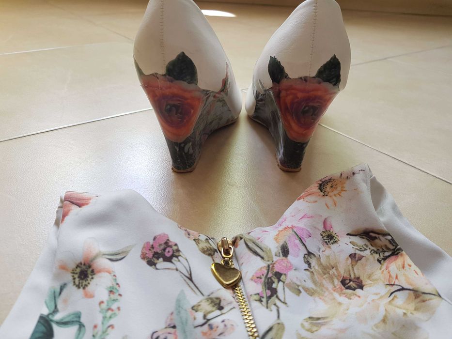 Рокля на флорални мотиви, XS + декопаж обувки (37 ) към нея