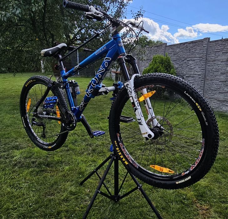 Vand bicicleta KONA COWAN Paul Basagoitia Ltd. Edition