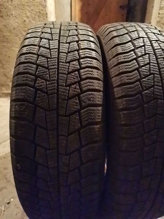 Продавам 2 броя зимни гуми 185.65.15 на 1 сезон дот 2019 General