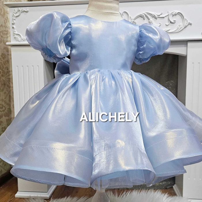 Разкошна рокля Alichely размер 86-92