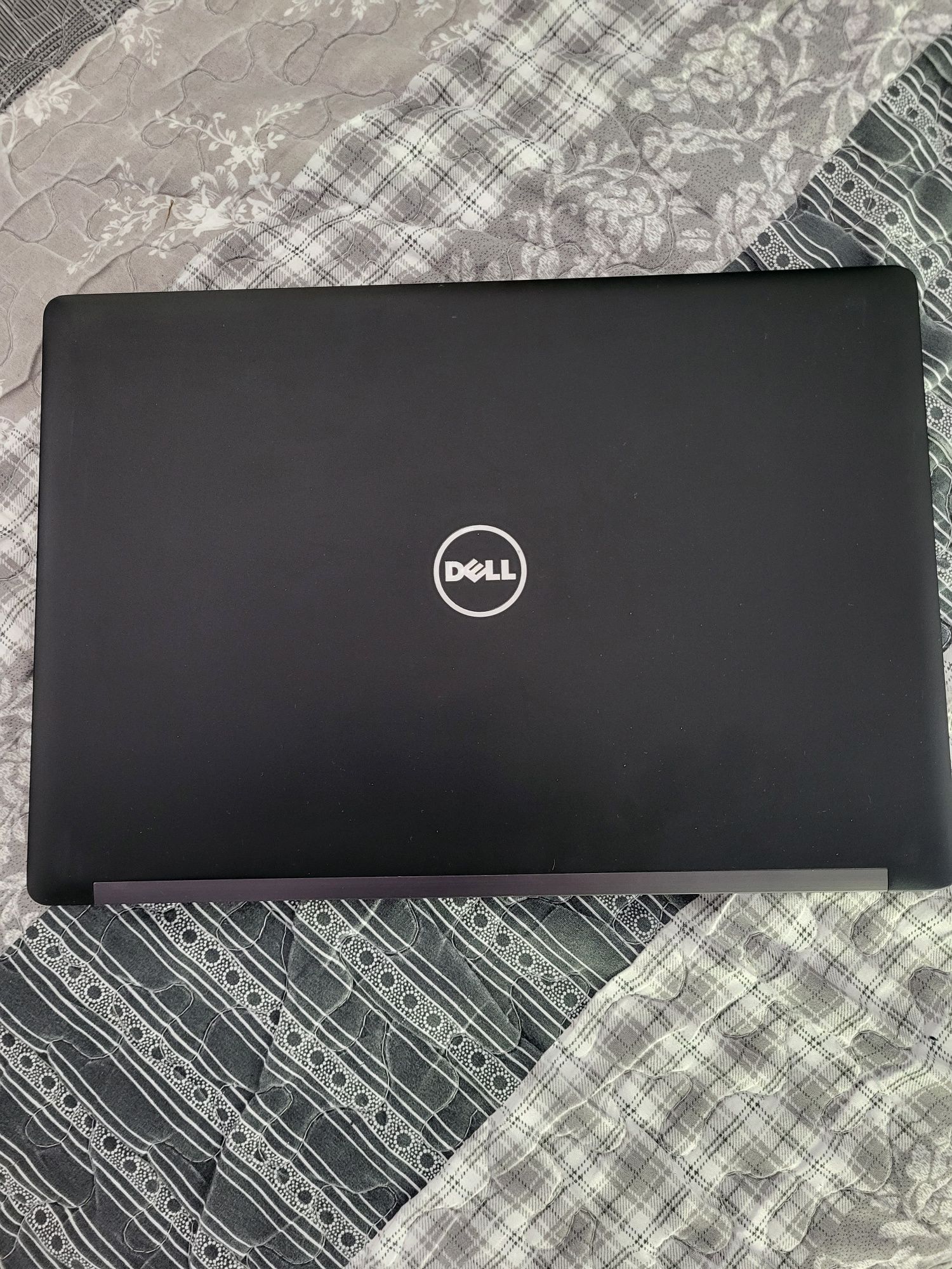 Laptop Dell  Latitude  E5270