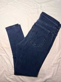 Blugi Levi's tip jegging