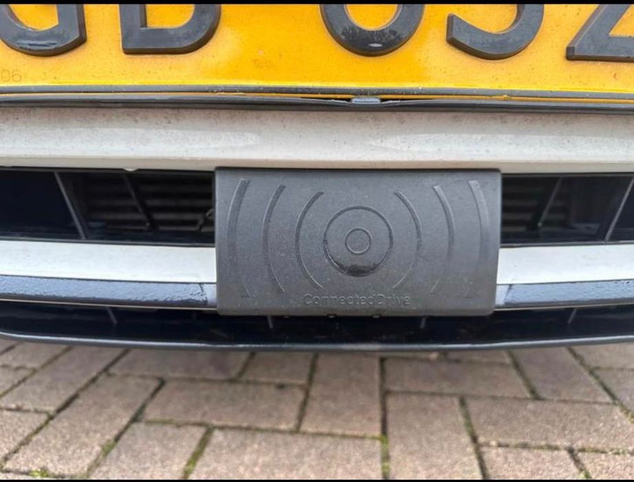 BMW F30 • 2.0 Benzină • 184 CP • Automată 8 trepte • Panoramic