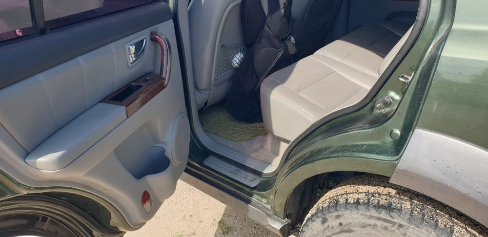 Vand Kia Sorento 140 cp
