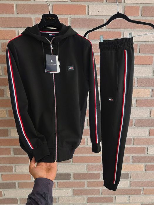 Trening Barbati Hugo Boss Tommy Hilfiger Armani