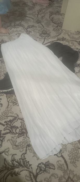 Ayollar koʻfta yufkasi rangi oq qora razmerxxl kiyilmagan yangi