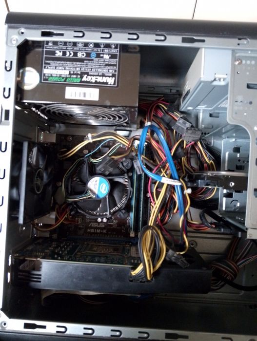 Продам процессор  Asus H61M-K i7-2600 ОЗУ 8g SSD 120g HDD 500g