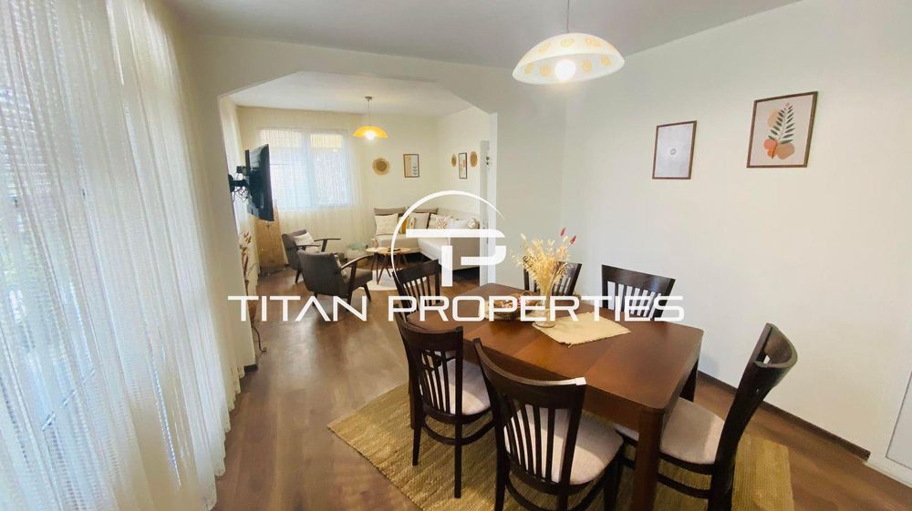 Двуетажна Къща в кв. Сарафово