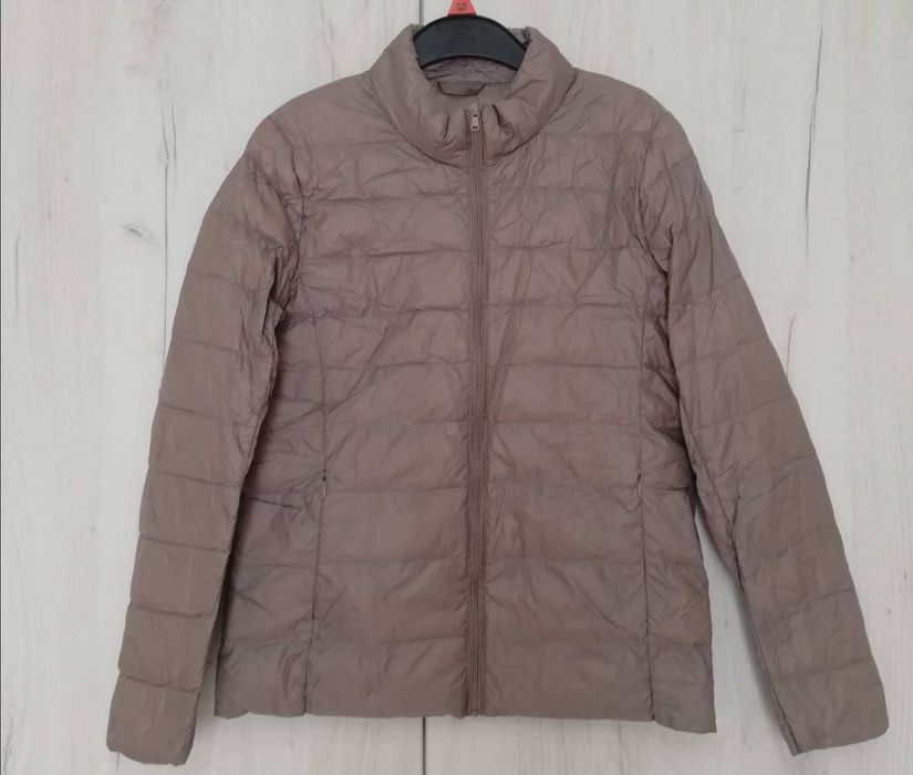 Лёгкая куртка пуховик