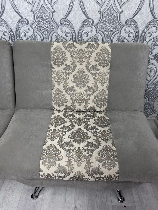 Диван сатылады,таза,үйде қолданылған!