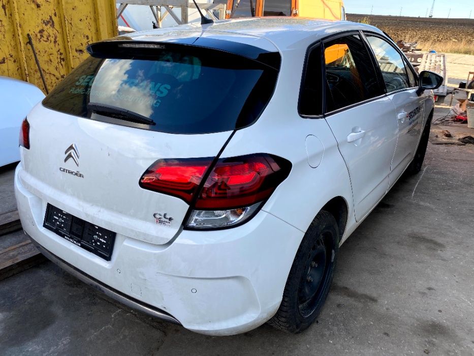 Продавам Citroen C4 1.2 T, 110 к.с., 5 скорости 2018 г., Ситроен Ц4 1.