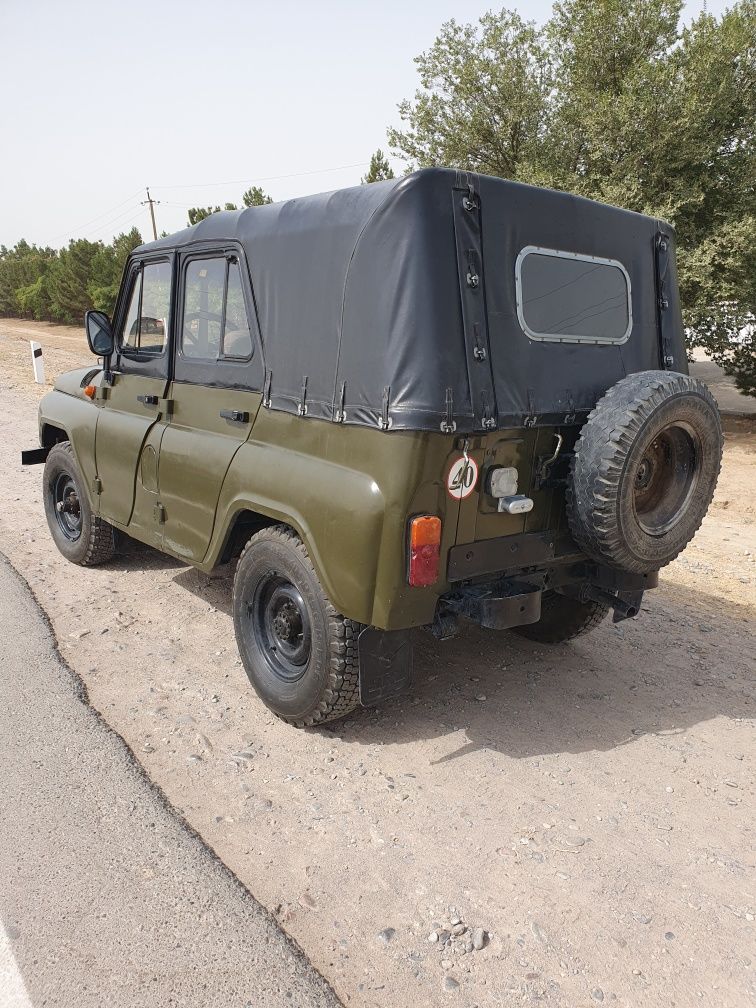 Uaz sotiladi yil 2002 holati zòr