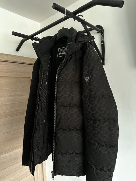 geaca de iarna Guess XXL