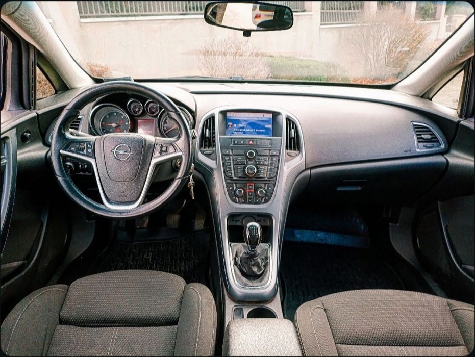 Opel Astra J Sports Tourer FaceLift~2013~1.7Cdti~EURO 5~Inmatriculat