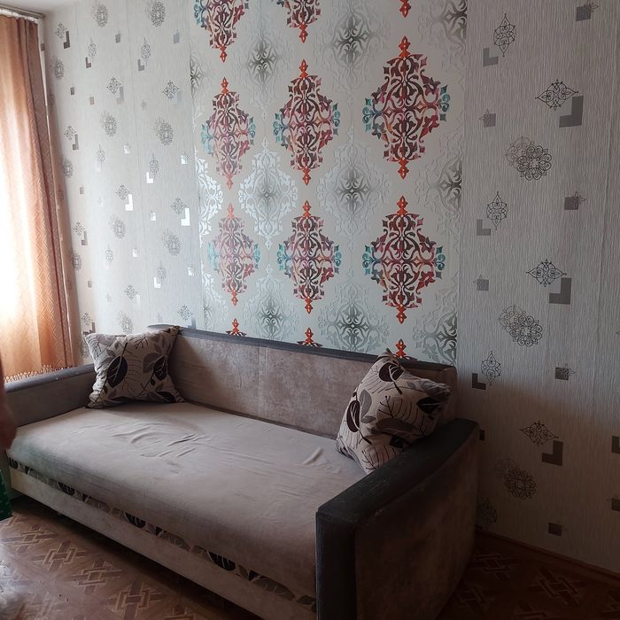 Продам 1-комнатную улучшеную квартиру