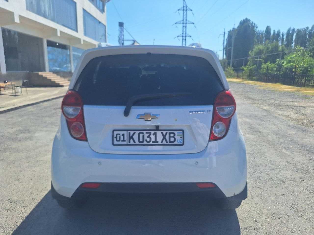 Продам Spark 4 позиция