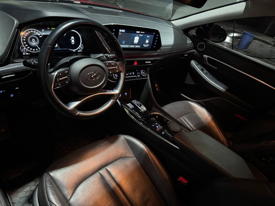 Продается Hyundai Sonata в отличном состоянии очень красивая машина