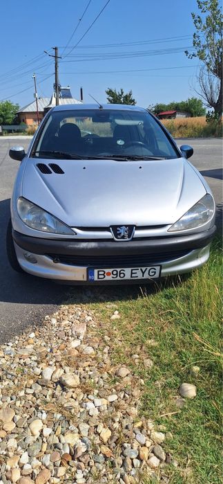 Se vinde peugeot 206 pentru dezmembrarii