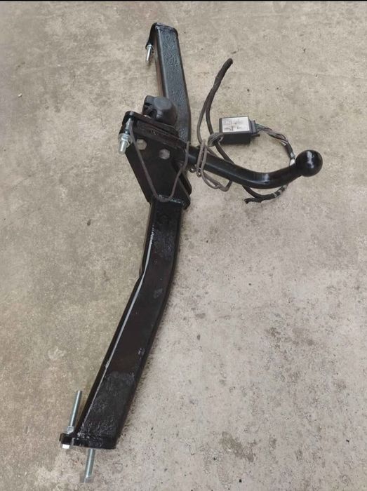 Cârlig remorcare Renault Megan 3 break