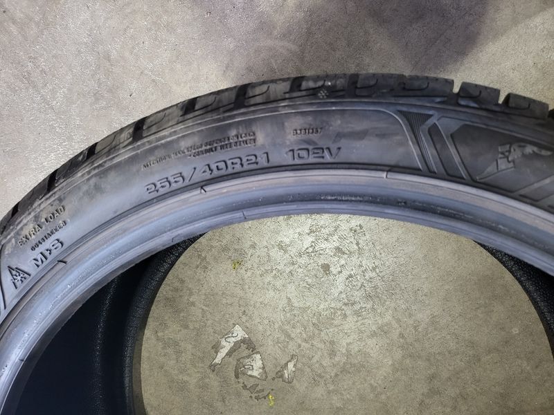 255/40/21 GOODYEAR 2бр
