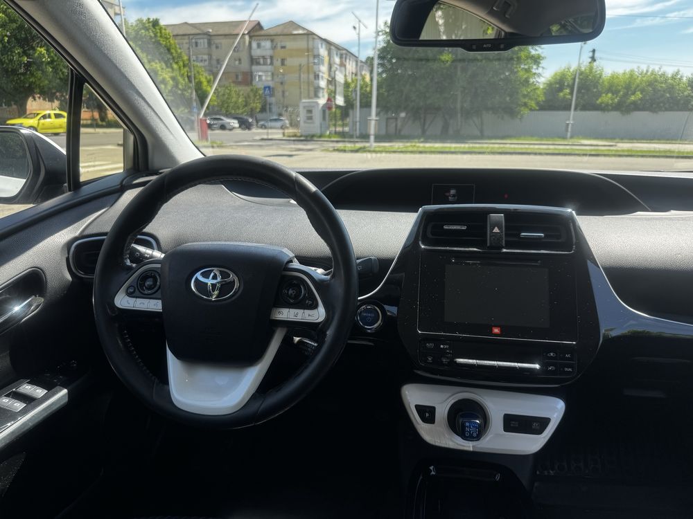 Toyota Prius 4 2017