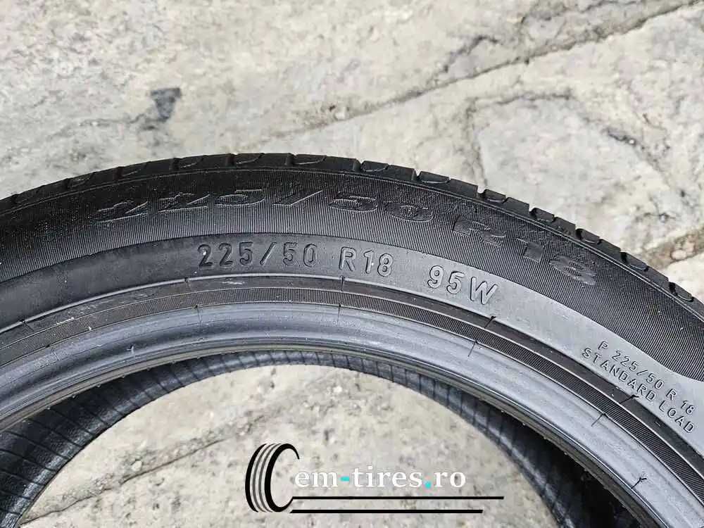 SET 4 Anvelope Vara 225/50 R18 PIRELLI Cinturato P7 95W - Runflat