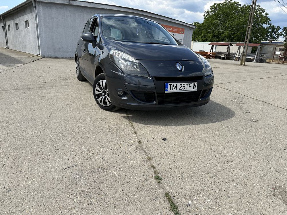 RENAULT SCENIC an 2009 ,1.5 dci cu clima si carlig remorcare