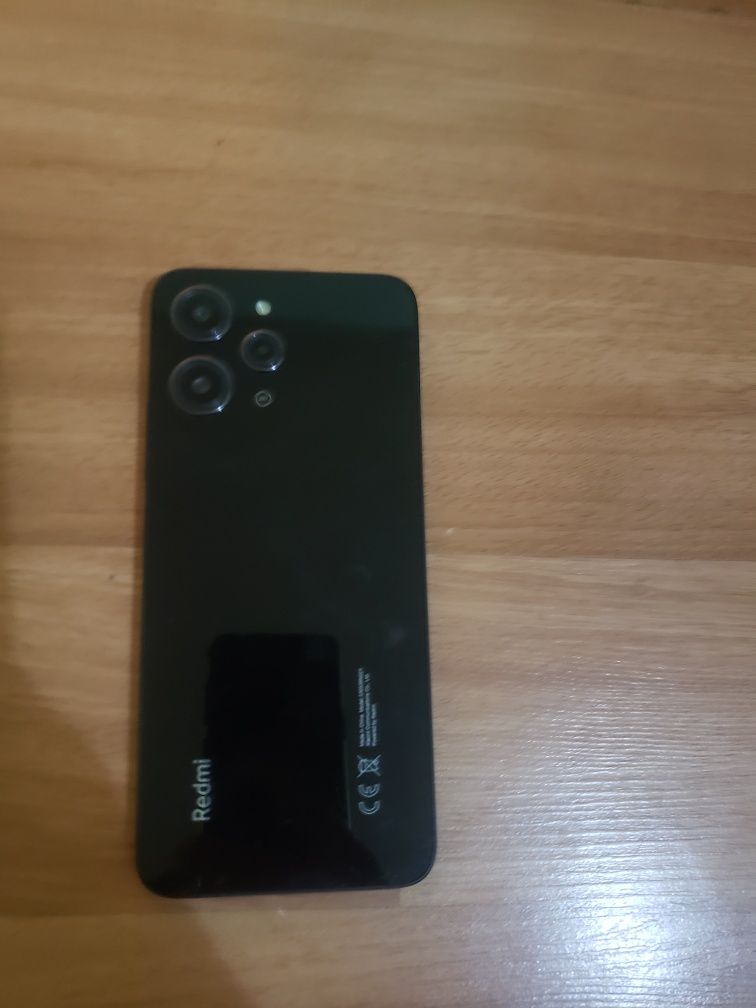 Телефон Redmi 12