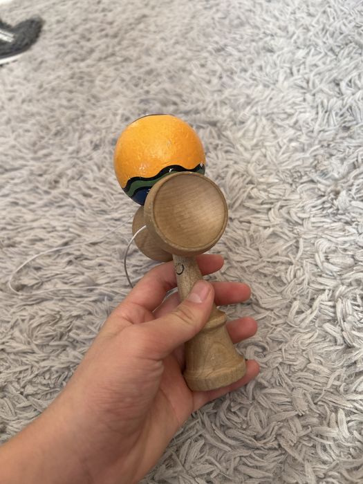 kendama krom custom, putin jucata, pot oferii poze si informatii.