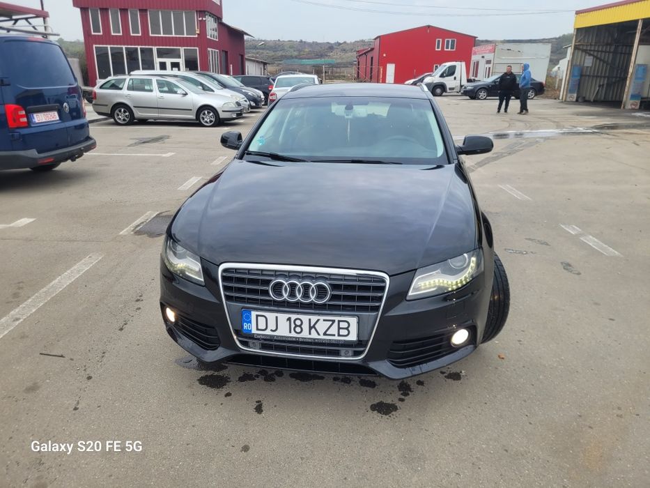 Vând Audi A4 B8 2011
