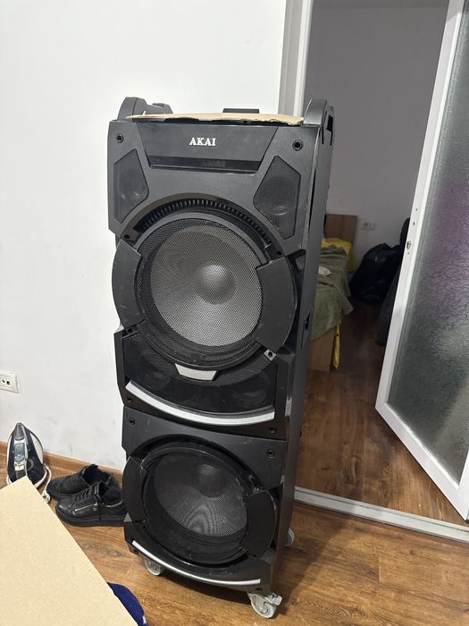 boxa akai duala.