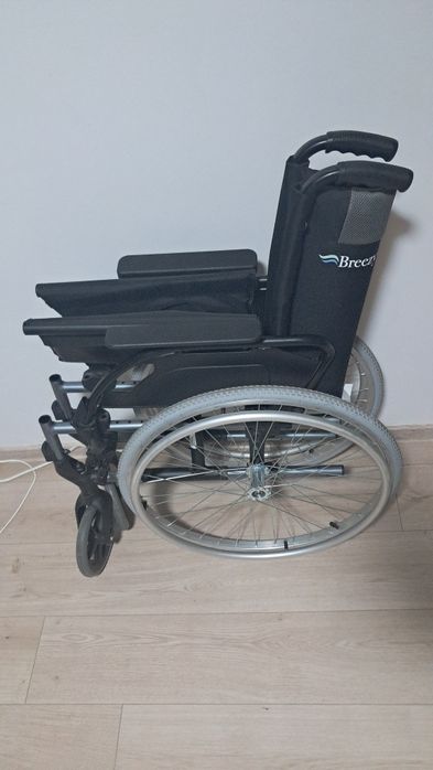 Scaun cu rotile pliabil