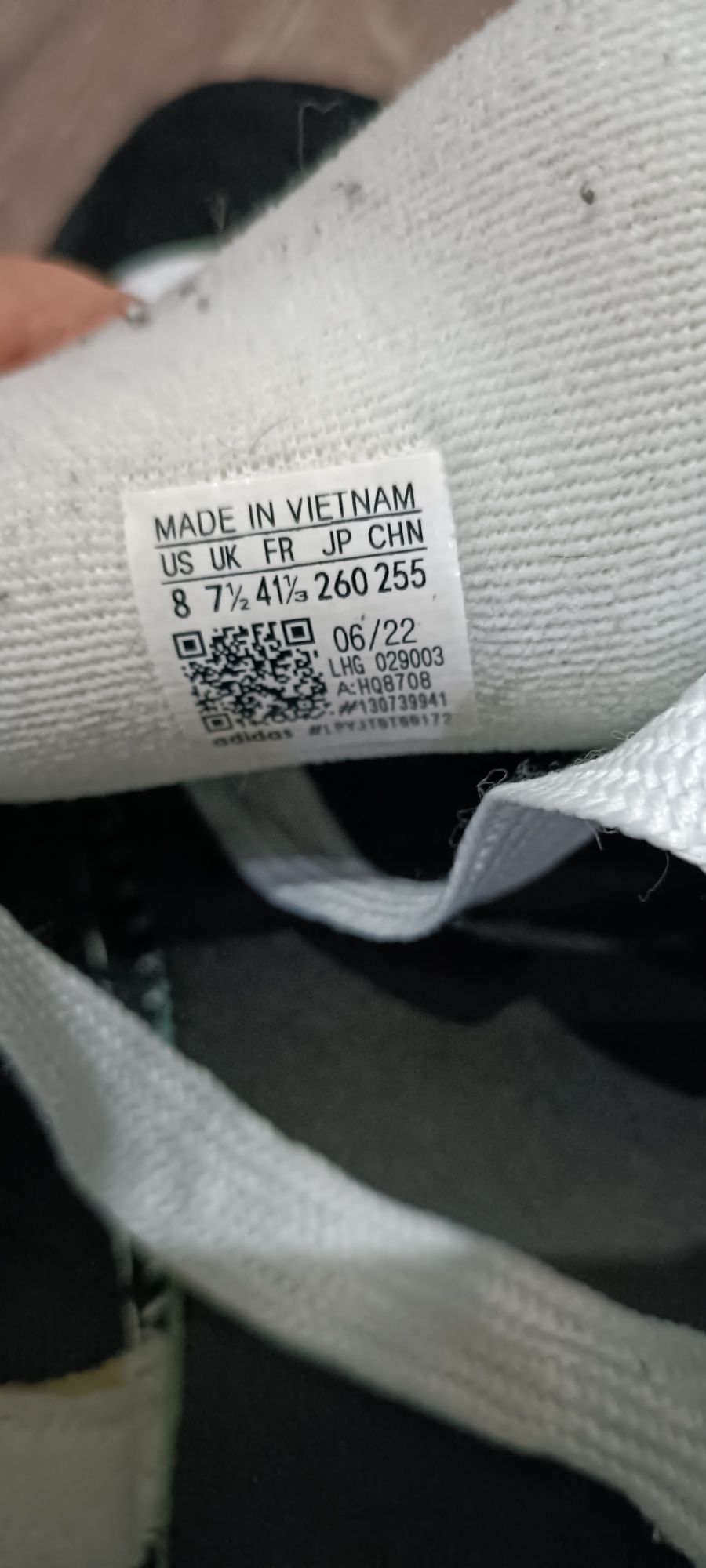 Продам кроссовки кампус