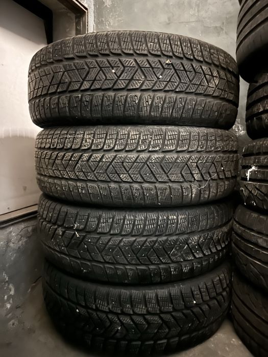 Anvelope iarna Pirelli Scorpio 215 / 65 / 17
