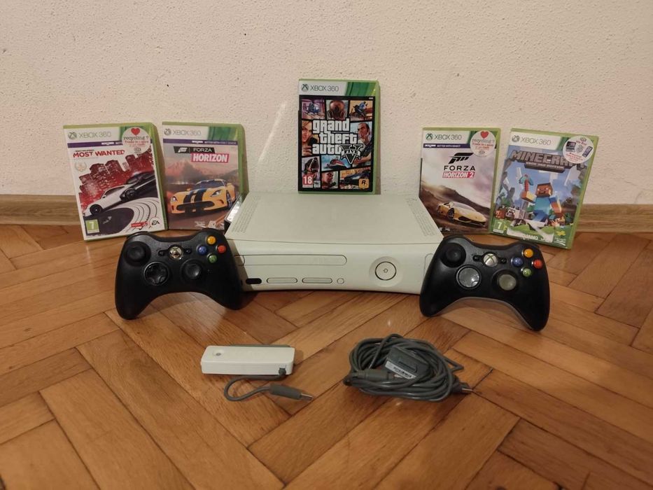 Xbox 360 120 GB HDD Перфектен !!!